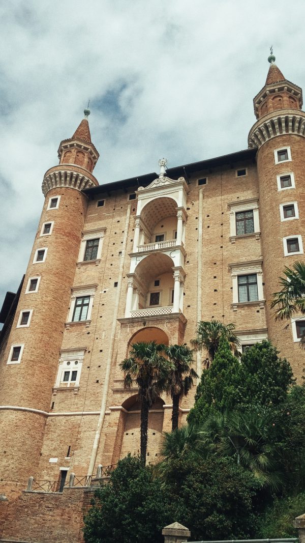 Le Marche Beach and culture tour urbino palazzo ducale