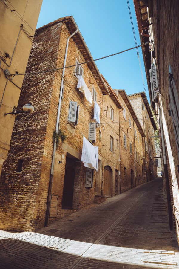 Le Marche Beach and Culture tour - urbino